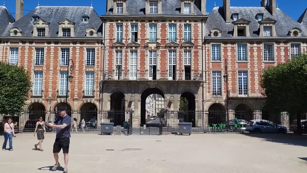 best Offbeat Things to do in Paris