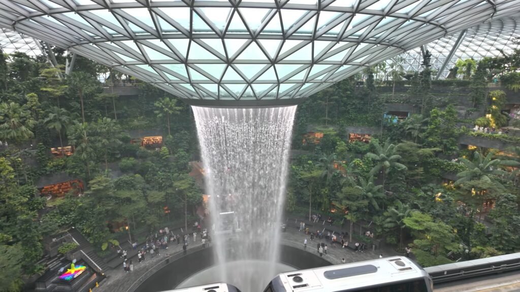 Shopping Center Jewel, Changi Airport