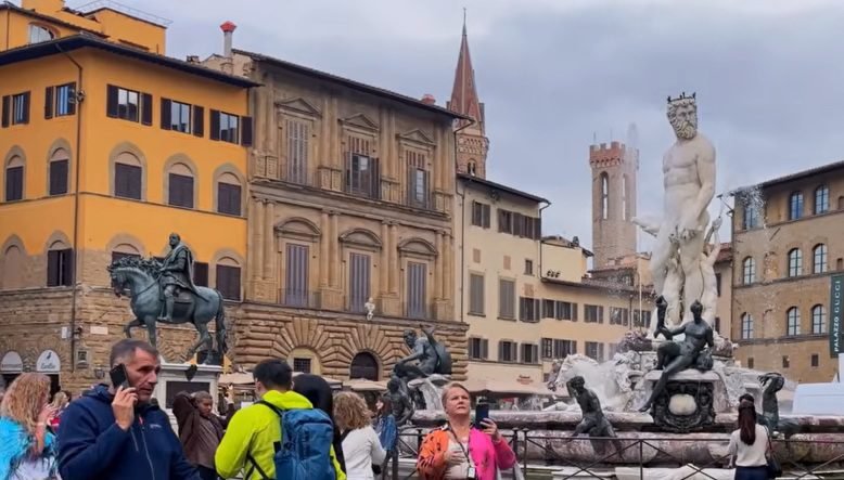Stroll Through Piazza dei Signori